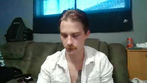 Snapshot of moose6810 chatting on October 25, 8:58 pm M00SE online show from October 25, 8:58 pm