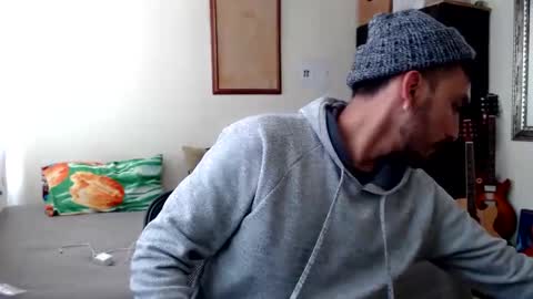 Abelardo online show from October 2, 6:15 pm