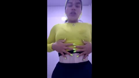 Snapshot of morbucksrica chatting on February 4, 2:01 pm morbucksrica online show from February 4, 2:01 pm