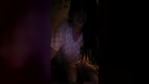 Snapshot of moren_1101 chatting on June 29, 9:26 pm moren_1101 online show from June 29, 9:26 pm