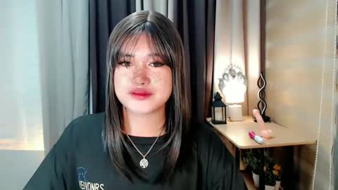 Snapshot of morenaaries12 chatting on September 22, 8:00 pm MIA online show from September 22, 8:00 pm