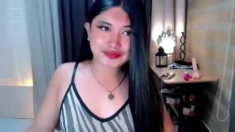 Snapshot of morenaaries12 chatting on September 28, 8:09 am MIA online show from September 28, 8:09 am