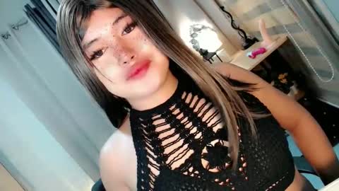 Snapshot of morenaaries12 chatting on October 22, 8:03 am MIA online show from October 22, 8:03 am