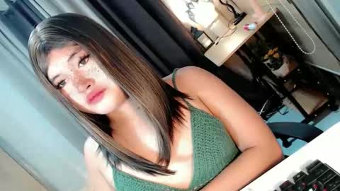 Snapshot of morenaaries12 chatting on November 3, 2:29 pm MIA online show from November 3, 2:29 pm