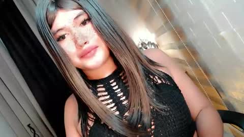 Snapshot of morenaaries12 chatting on November 11, 5:24 pm MIA online show from November 11, 5:24 pm