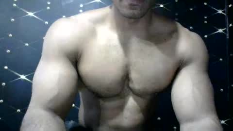 Snapshot of moreno1muscular chatting on March 9, 4:00 pm moreno1muscular online show from March 9, 4:00 pm