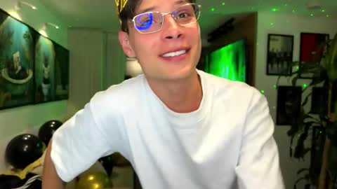   online show from March 29, 2:22 am