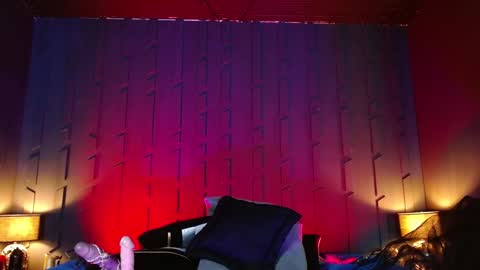 Snapshot of morganacrowley_ chatting on December 6, 8:29 pm Morgana online show from December 6, 8:29 pm