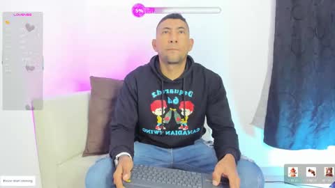 Snapshot of morganandmegan01 chatting on February 27, 11:54 am online show from February 27, 11:54 am