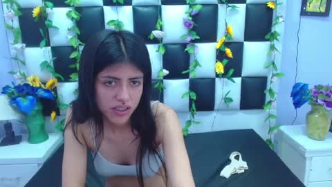 morganasmit_ online show from February 27, 2:00 pm