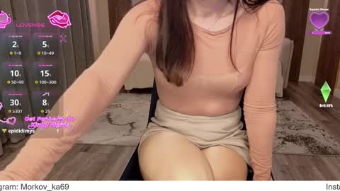 Anna online show from November 20, 1:55 pm