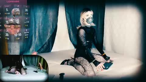 Snapshot of morphelina chatting on May 6, 7:46 am Morphelina online show from May 6, 7:46 am