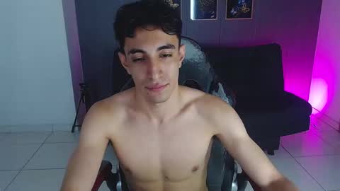 Snapshot of morrison_jimm chatting on February 11, 2:16 am santii online show from February 11, 2:16 am