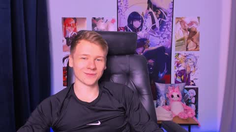 Welcome here online show from December 3, 7:11 pm