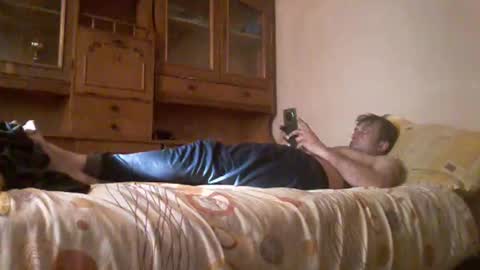 Snapshot of mospeleu chatting on March 7, 6:13 am Nomadu online show from March 7, 6:13 am