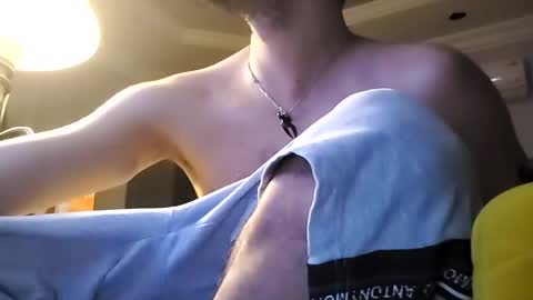 twennysevv27 online show from December 7, 11:34 pm