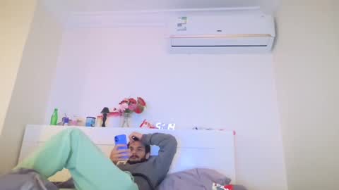 twennysevv27 online show from January 29, 3:12 am