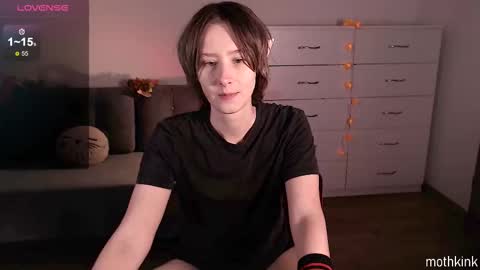 Snapshot of mothkink chatting on October 14, 5:47 pm mothkink Moth  -  online show from October 14, 5:47 pm