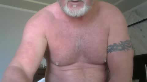 motorguy08 online show from February 5, 10:03 pm