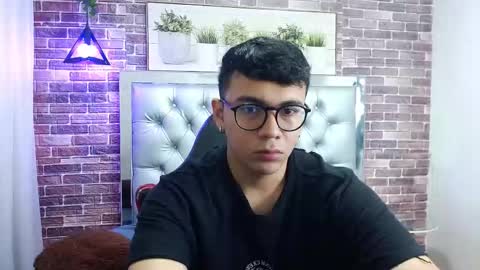 Mou Fly online show from October 1, 11:49 am
