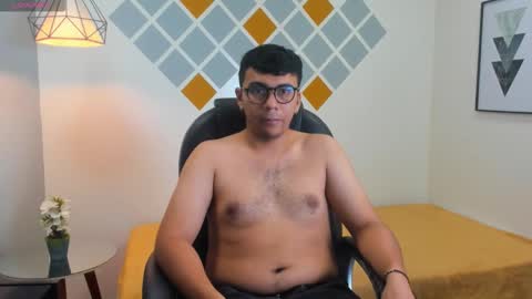 Mou Fly online show from October 9, 11:41 am