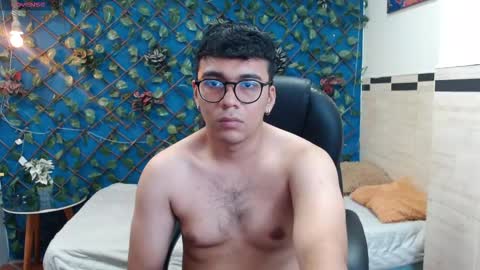 Mou Fly online show from November 21, 3:54 pm