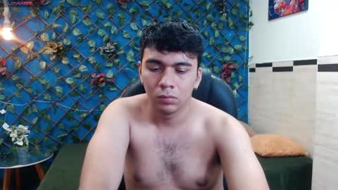 Mou Fly online show from December 1, 6:46 pm