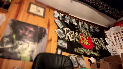 Snapshot of mountainjake chatting on February 24, 5:22 am Jake online show from February 24, 5:22 am