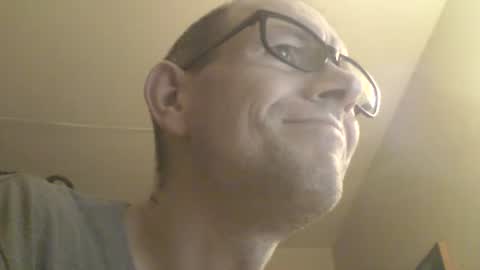 Snapshot of moviem1978 chatting on September 28, 10:37 pm Frederik online show from September 28, 10:37 pm