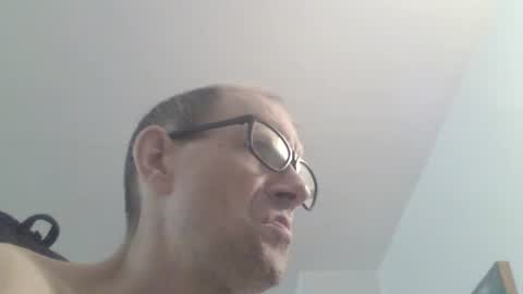 Snapshot of moviem1978 chatting on October 11, 10:47 am Frederik online show from October 11, 10:47 am