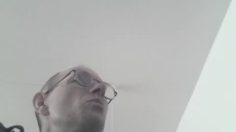 Snapshot of moviem1978 chatting on March 1, 3:47 pm Frederik online show from March 1, 3:47 pm