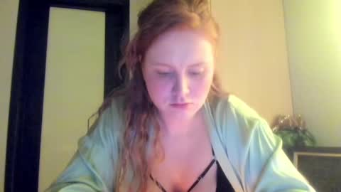 Snapshot of moviestar_ chatting on January 6, 12:37 am Eva online show from January 6, 12:37 am