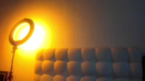 Snapshot of moviestar_ chatting on February 18, 6:37 am Eva online show from February 18, 6:37 am