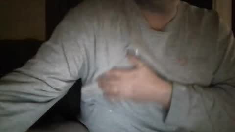 mr1bucket online show from February 26, 3:16 am