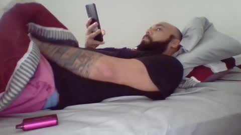 Snapshot of mr8plus chatting on January 10, 8:04 pm Mr8 online show from January 10, 8:04 pm