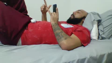 Snapshot of mr8plus chatting on January 12, 5:24 am Mr8 online show from January 12, 5:24 am