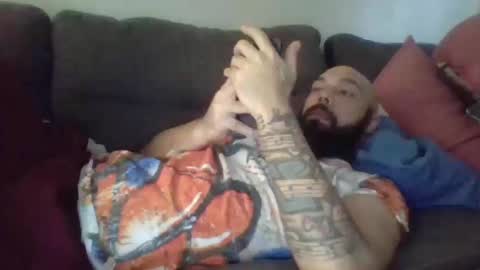 Snapshot of mr8plus chatting on January 23, 3:01 pm Mr8 online show from January 23, 3:01 pm