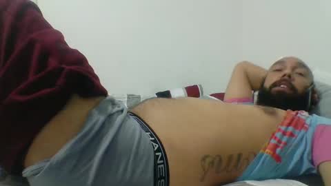 Snapshot of mr8plus chatting on January 24, 6:46 am Mr8 online show from January 24, 6:46 am