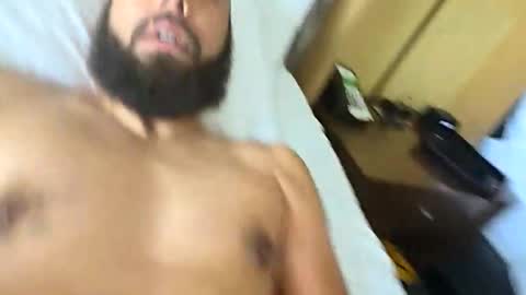 Snapshot of mr8plus chatting on November 14, 2:27 pm Mr8 online show from November 14, 2:27 pm