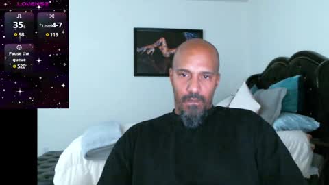 Mr. Good and Ms. Plenty online show from December 5, 3:37 am