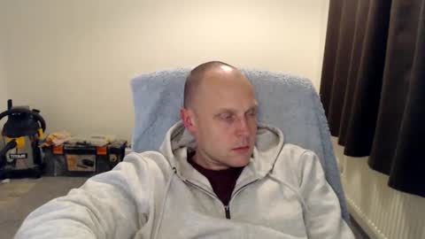 Mr Baldy Likes to Chat online show from November 1, 10:45 pm