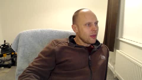 Mr Baldy Likes to Chat online show from November 6, 1:28 am