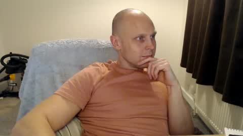 Mr Baldy Likes to Chat online show from November 9, 1:04 am