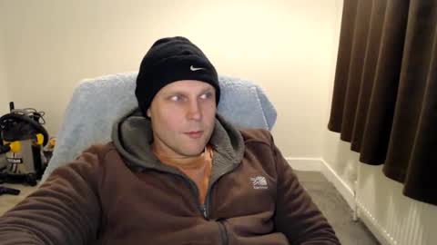 Mr Baldy Likes to Chat online show from November 22, 11:26 pm