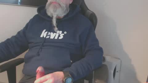 Snapshot of mr_boombastic2021 chatting on March 8, 11:27 am mr_boombastic2021 online show from March 8, 11:27 am