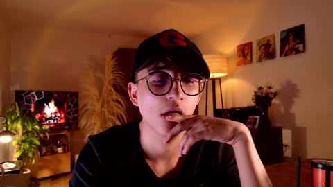 Mr Evans online show from September 9, 2:49 pm