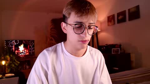 Mr Evans online show from October 20, 5:35 pm