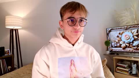 Mr Evans online show from November 9, 5:00 pm