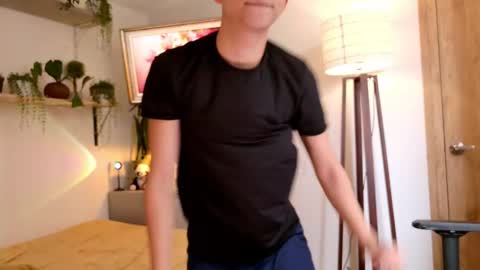 Mr Evans online show from January 13, 6:24 pm