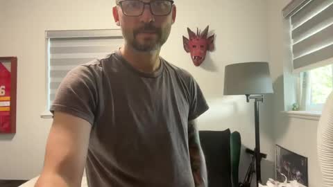 Snapshot of mr_halfling chatting on July 15, 1:11 am mr_halfling online show from July 15, 1:11 am